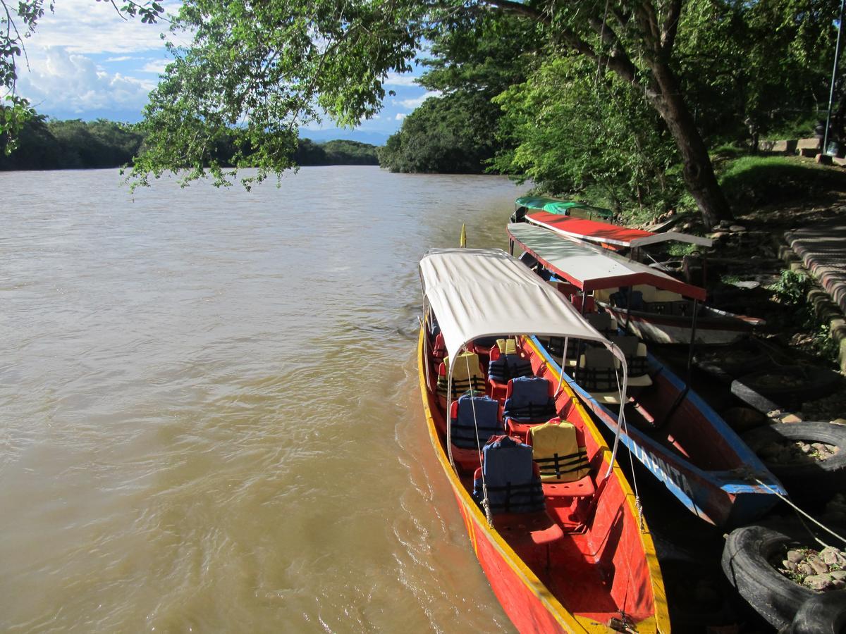 Backpackers And Travellers Hostel Neiva  Luaran gambar