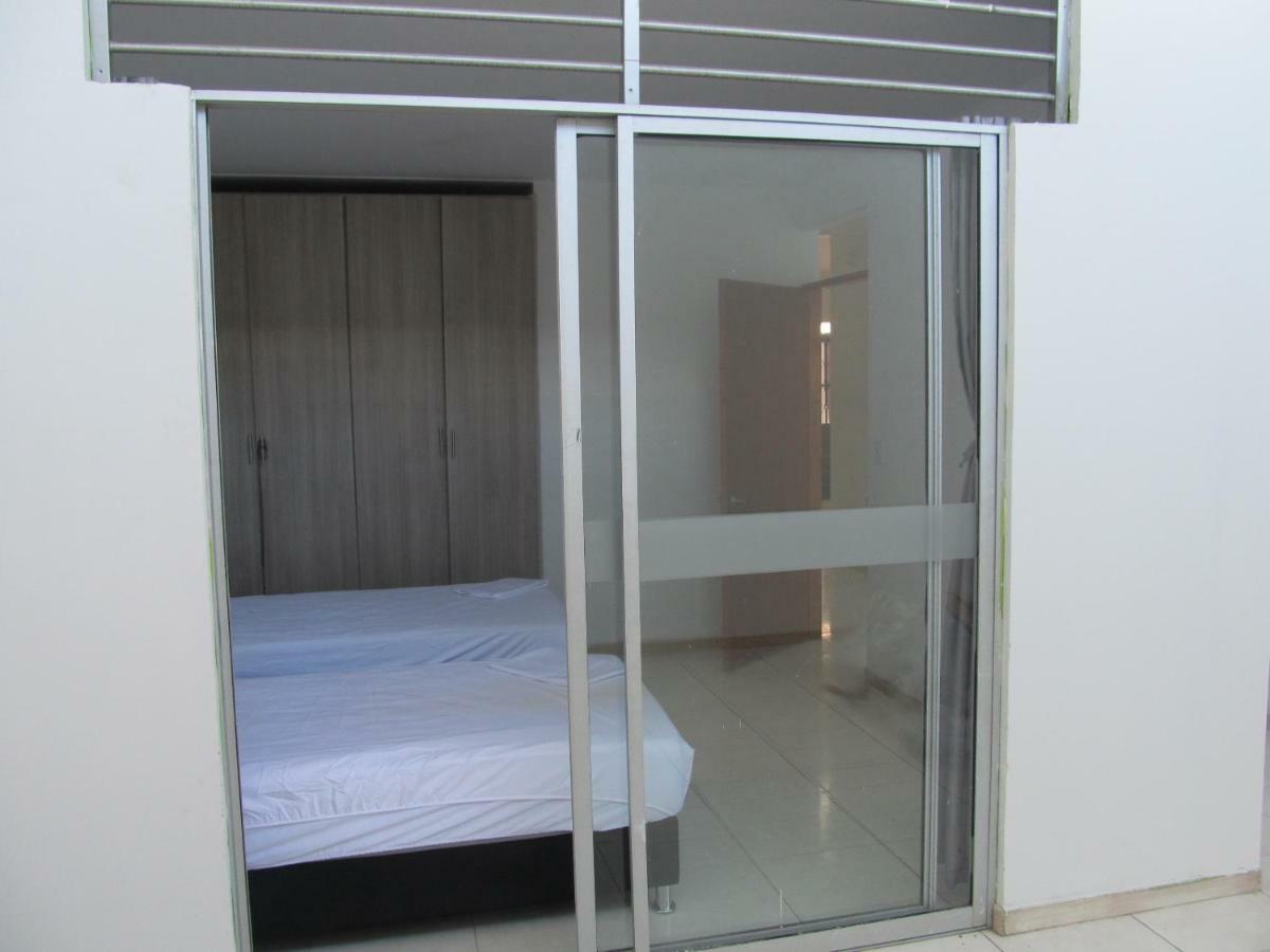 Backpackers And Travellers Hostel Neiva  Luaran gambar